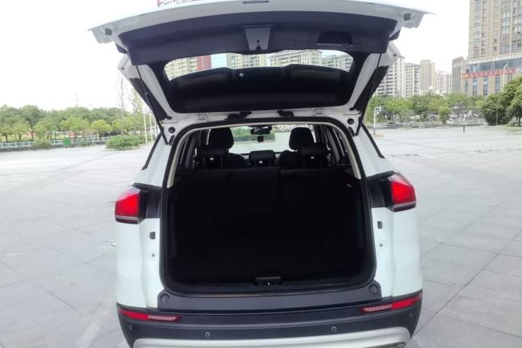 Used Geely Auto Emgrand X7 Sport 2020 1.8TD DCT Smart Connect PRO Trunk