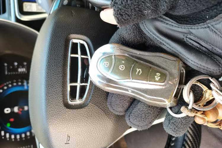 Used Geely Auto Emgrand X7 Sport 2020 1.8TD DCT Smart PRO Vehicle Key