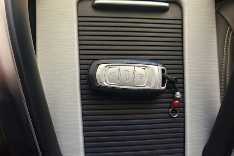 Used Geely Auto Emgrand X7 Sport 2020 1.8TD DCT Two-Wheel Drive Zhiya Model Vehicle Key