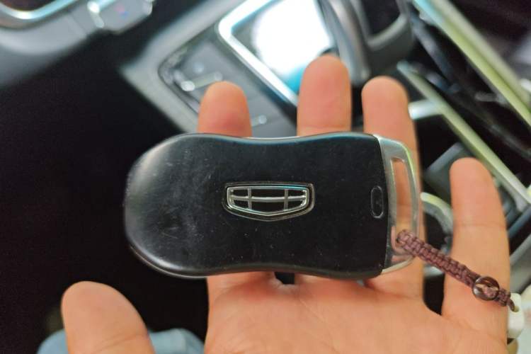 Used Geely Auto Emgrand X7 Sport 2020 1.5TD Automatic Smart Connect PRO Vehicle Key