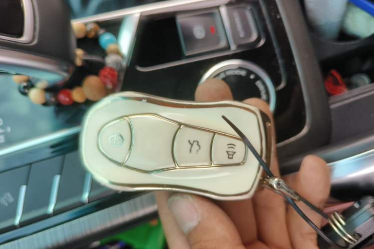 Used Geely Auto Emgrand X7 Sport 2020 1.5TD Automatic Smart Connect PRO Vehicle Key