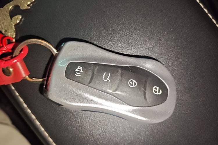 Used Geely Auto Emgrand X7 Sport 2020 1.8TD DCT ZhiZun PRO Vehicle Key