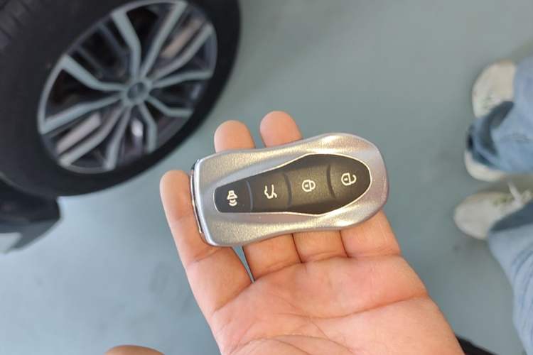 Used Geely Auto Emgrand X7 Sport 2020 1.8TD DCT Smart Connect PRO Vehicle Key