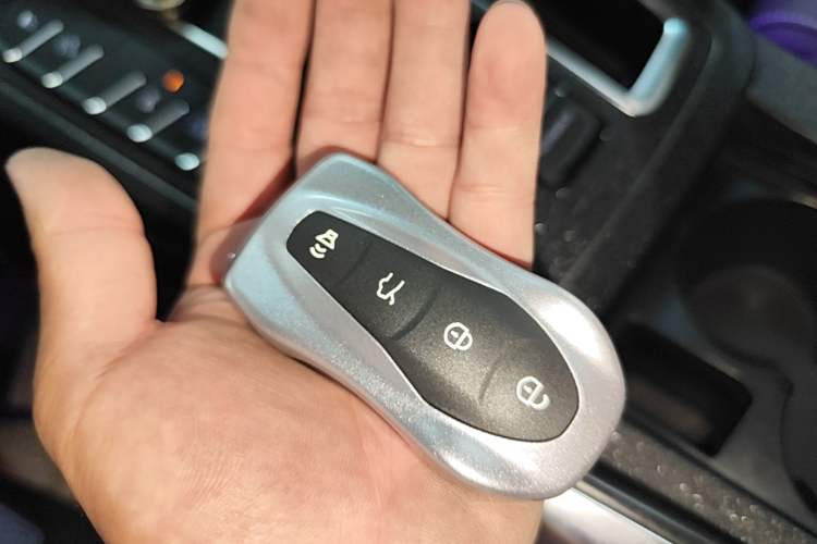 Used Geely Auto Emgrand X7 Sport 2020 1.8TD DCT Smart PRO Vehicle Key