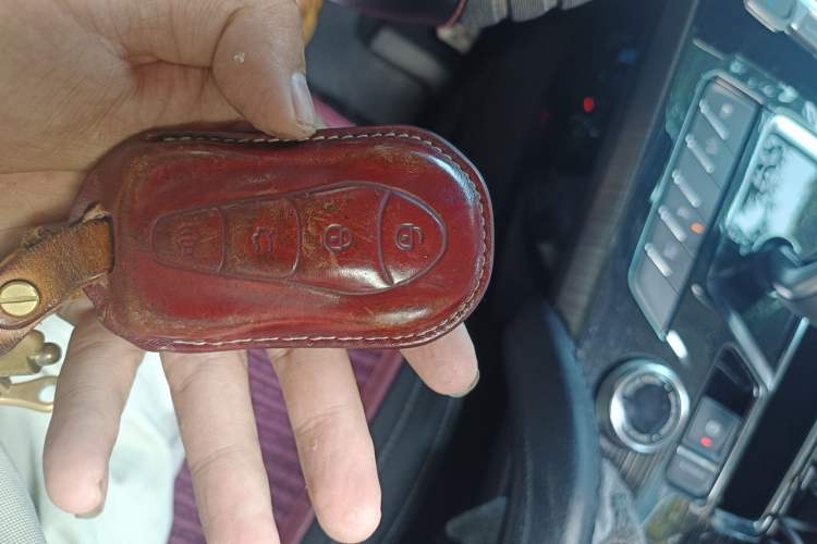 Used Geely Auto Emgrand X7 Sport 2020 1.8TD DCT ZhiZun PRO Vehicle Key
