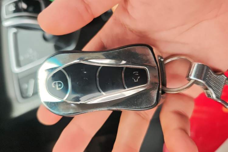 Used Geely Auto Emgrand X7 Sport 2020 1.8TD DCT Smart Connect PRO Vehicle Key