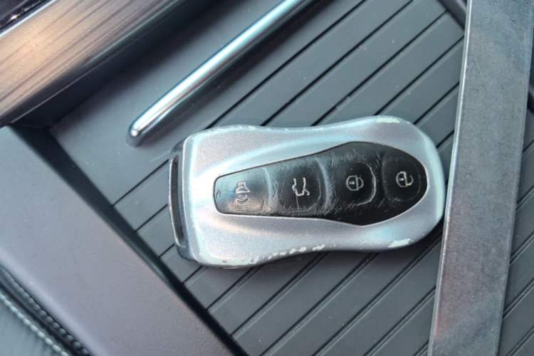 Used Geely Auto Emgrand X7 Sport 2020 1.8TD DCT Smart Connect PRO Vehicle Key