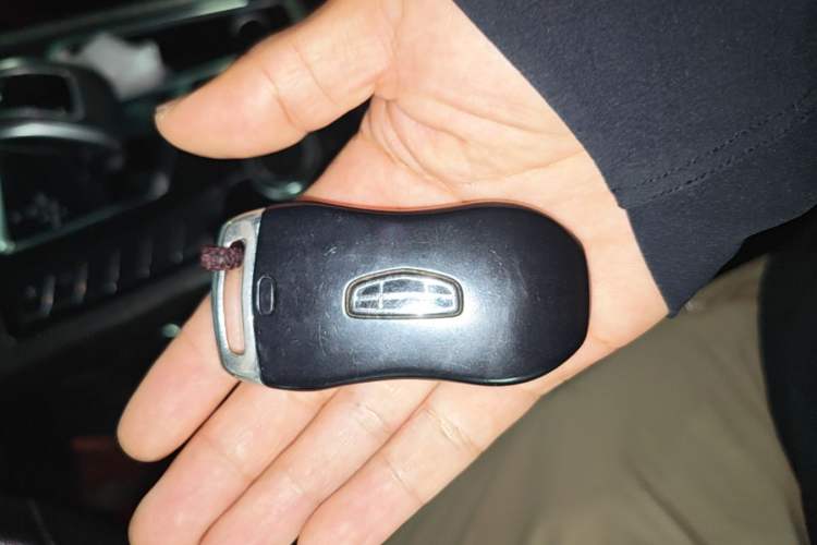 Used Geely Auto Emgrand X7 Sport 2020 1.8TD DCT Smart Connect PRO Vehicle Key