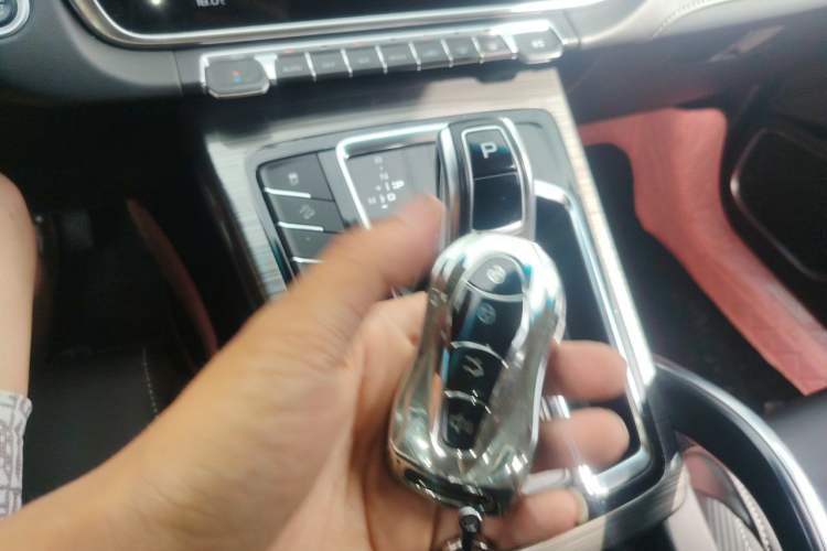Used Geely Auto Emgrand X7 Sport 2020 1.8TD DCT Smart Connect PRO Vehicle Key