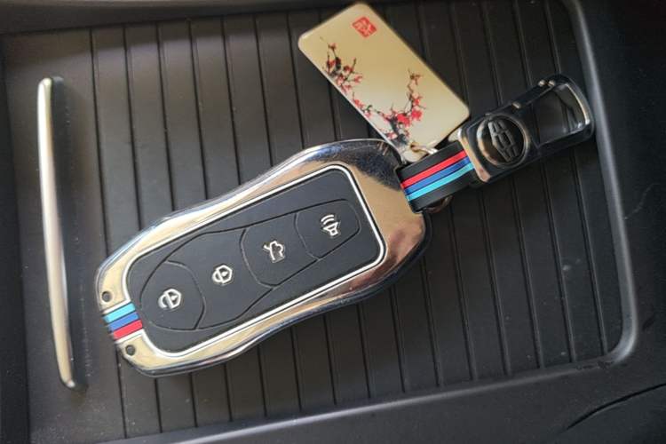 Used Geely Auto Emgrand X7 Sport 2020 1.8TD DCT Smart Connect PRO Vehicle Key