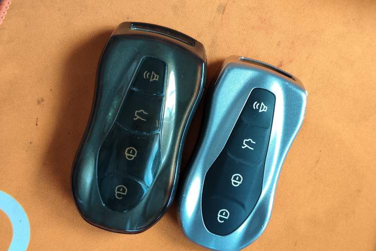 Used Geely Auto Emgrand X7 Sport 2020 1.5TD Automatic Smart Connect PRO Vehicle Key