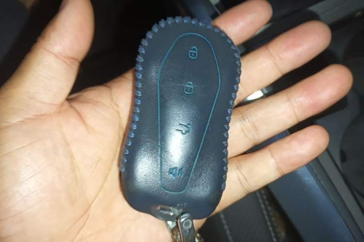 Used Geely Auto Emgrand X7 Sport 2020 1.5TD Automatic Smart Connect PRO Vehicle Key