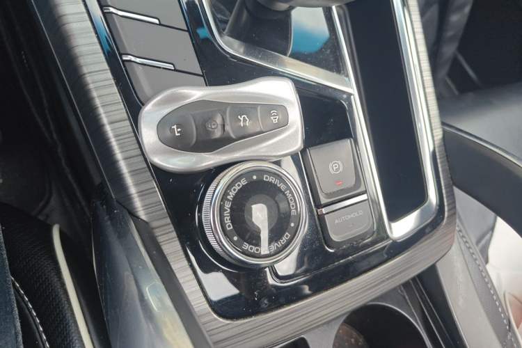 Used Geely Auto Emgrand X7 Sport 2020 1.8TD DCT Smart Connect PRO Vehicle Key