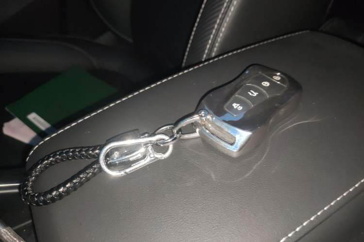 Used Geely Auto Emgrand X7 Sport 2020 1.8TD DCT Smart Connect PRO Vehicle Key
