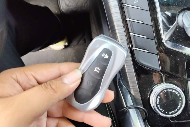 Used Geely Auto Emgrand X7 Sport 2020 1.8TD DCT Smart Connect PRO Vehicle Key