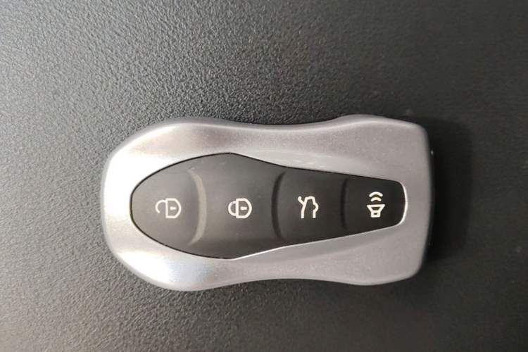 Used Geely Auto Emgrand X7 Sport 2020 1.8TD DCT Smart PRO Vehicle Key