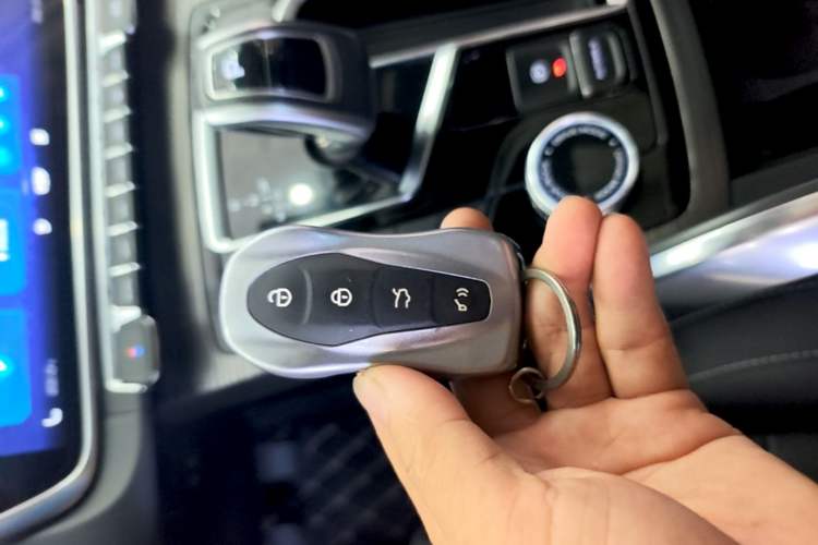 Used Geely Auto Emgrand X7 Sport 2020 1.8TD DCT ZhiZun PRO Vehicle Key