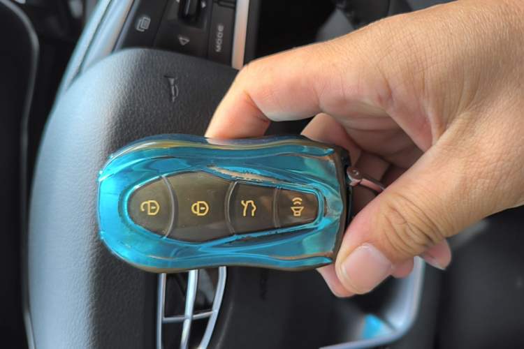 Used Geely Auto Emgrand X7 Sport 2020 1.8TD DCT Smart PRO Vehicle Key