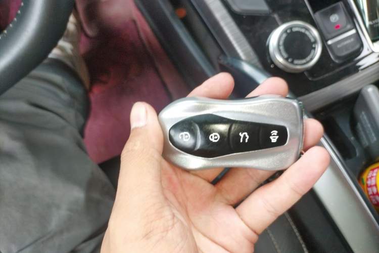 Used Geely Auto Emgrand X7 Sport 2020 1.8TD DCT Smart Connect PRO Vehicle Key