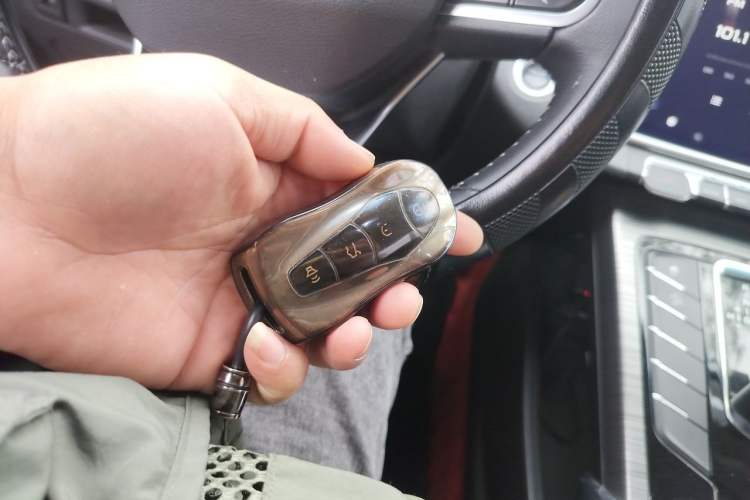 Used Geely Auto Emgrand X7 Sport 2020 1.8TD DCT Smart Connect PRO Vehicle Key