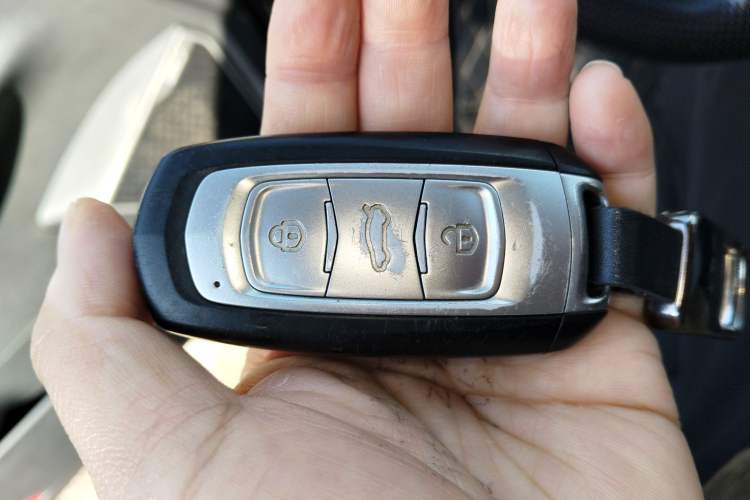 Used Geely Auto Emgrand X7 Sport 2020 1.8TD DCT Two-Wheel Drive Zhiya Model Vehicle Key