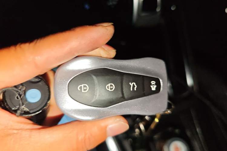 Used Geely Auto Emgrand X7 Sport 2020 1.8TD DCT Smart PRO Vehicle Key