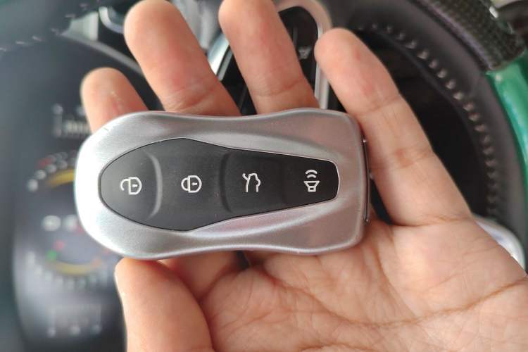 Used Geely Auto Emgrand X7 Sport 2020 1.8TD DCT Smart Connect PRO Vehicle Key