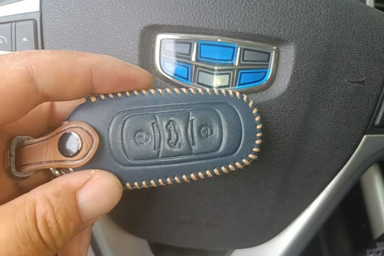 Used Geely Auto Emgrand X7 Sport 2020 1.8TD DCT Two-Wheel Drive Smart Connect 4G-Enabled Version Vehicle Key