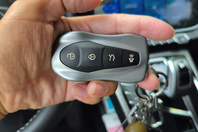 Used Geely Auto Emgrand X7 Sport 2020 1.8TD DCT Smart PRO Vehicle Key