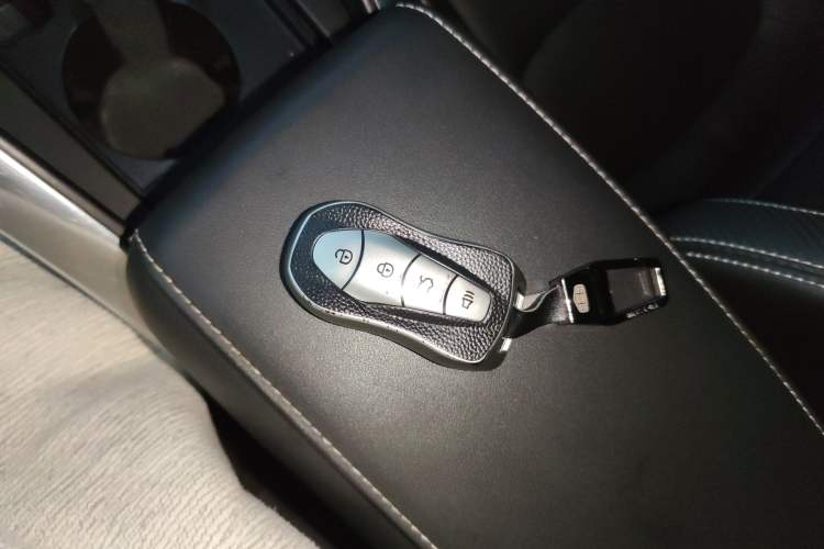 Used Geely Auto Emgrand X7 Sport 2020 1.8TD DCT Smart Connect PRO Vehicle Key