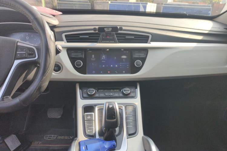 Used Geely Auto Emgrand X7 Sport 2020 1.8TD DCT Two-Wheel Drive Smart Connect 4G-Enabled Version Audio And AC Panel