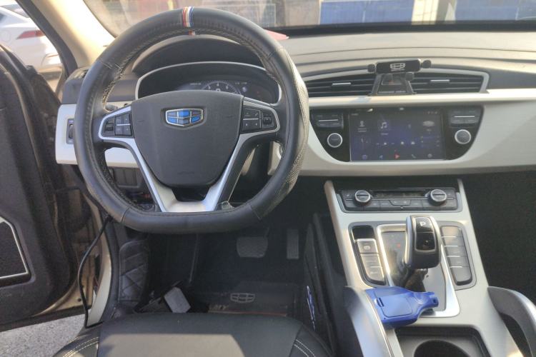 Used Geely Auto Emgrand X7 Sport 2020 1.8TD DCT Two-Wheel Drive Smart Connect 4G-Enabled Version Center Console