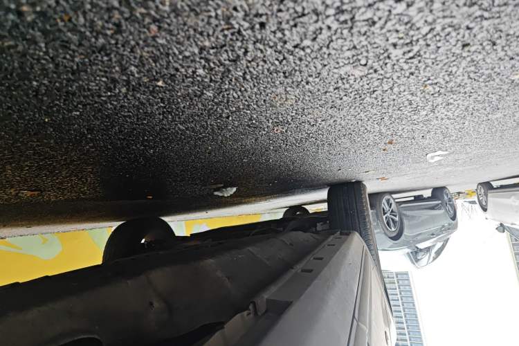 Used Geely Auto Emgrand X7 Sport 2020 1.8TD DCT Two-Wheel Drive Smart Connect 4G-Enabled Version Chassis Rear Left