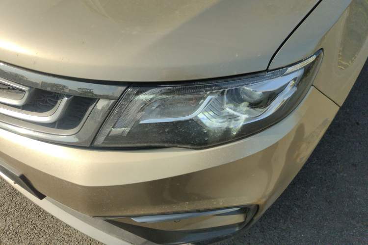 Used Geely Auto Emgrand X7 Sport 2020 1.8TD DCT Two-Wheel Drive Smart Connect 4G-Enabled Version Left Front Headlight