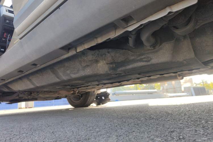 Used Geely Auto Emgrand X7 Sport 2020 1.8TD DCT Two-Wheel Drive Smart Connect 4G-Enabled Version Left Side Sill