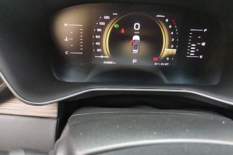 Used Geely Auto Emgrand X7 Sport 2020 1.8TD DCT Smart PRO Odometer Close Up