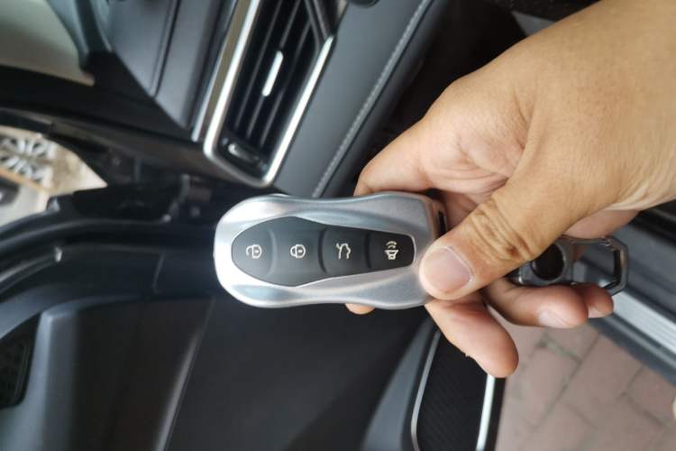 Used Geely Auto Emgrand X7 Sport 2020 1.8TD DCT Smart PRO Vehicle Key