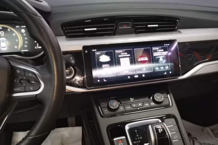 Used Geely Auto Emgrand X7 Sport 2021 1.8TD DCT Two-Wheel Drive Asian Games Edition Audio And AC Panel