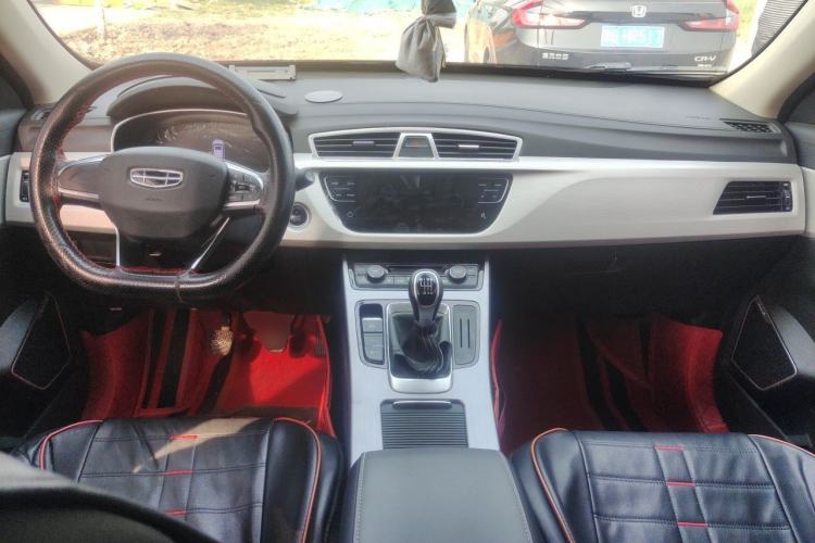 Used Geely Auto Emgrand X7 Sport 2021 Million Edition 1.8TD Manual Two-Wheel Drive Comfort Model Center Console