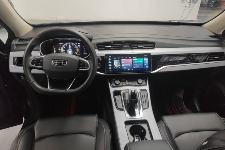 Used Geely Auto Emgrand X7 Sport 2021 Million Edition 1.8TD DCT Two-Wheel Drive Comfort Model Center Console