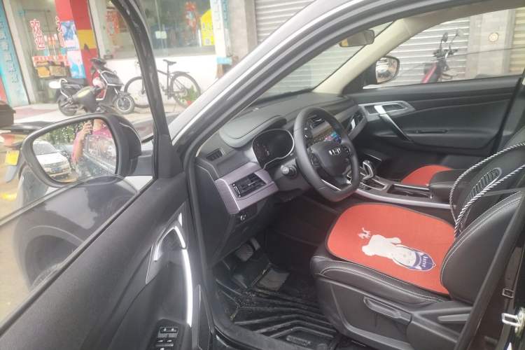 Used Geely Auto Emgrand X7 Sport 2021 Million Edition 1.8TD DCT Two-Wheel Drive Comfort Model Driver Seat