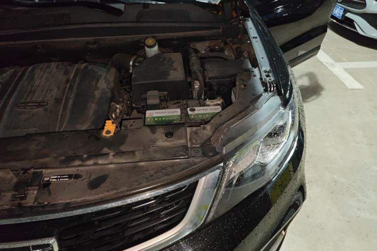 Used Geely Auto Emgrand X7 Sport 2021 Million Edition 1.8TD DCT Two-Wheel Drive Luxury Model Engine Bay Left