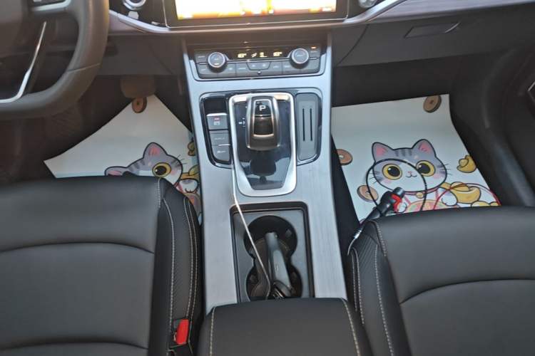 Used Geely Auto Emgrand X7 Sport 2021 1.8TD DCT Two-Wheel Drive Asian Games Comfort Edition Gear Lever