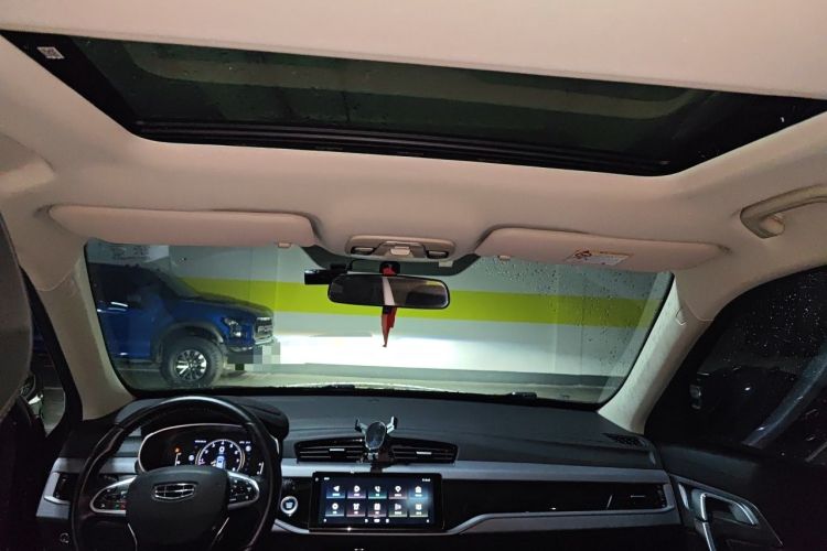 Used Geely Auto Emgrand X7 Sport 2021 Million Edition 1.8TD DCT Two-Wheel Drive Luxury Model Headliner