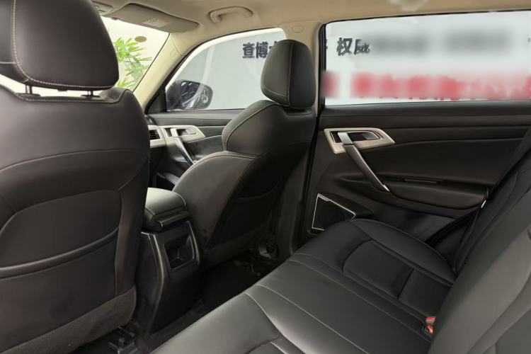 Used Geely Auto Emgrand X7 Sport 2021 Million Edition 1.8TD Manual Two-Wheel Drive Comfort Model Interior 1