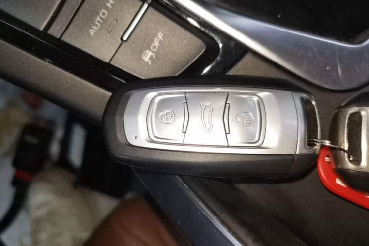 Used Geely Auto Emgrand X7 Sport 2021 1.8TD DCT Two-Wheel Drive Asian Games Edition Interior 1