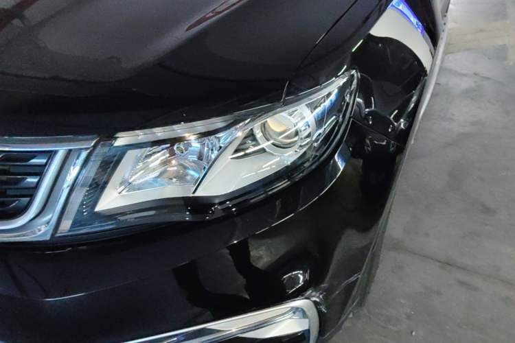 Used Geely Auto Emgrand X7 Sport 2021 Million Edition 1.8TD DCT Two-Wheel Drive Comfort Model Left Front Headlight