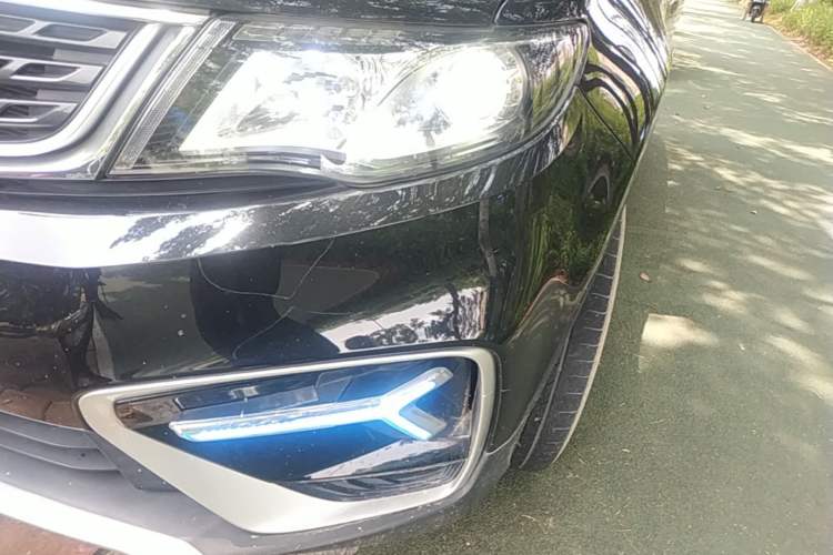 Used Geely Auto Emgrand X7 Sport 2021 Million Edition 1.8TD DCT Two-Wheel Drive Comfort Model Left Front Headlight