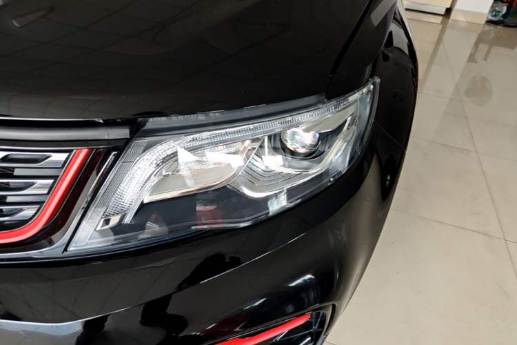 Used Geely Auto Emgrand X7 Sport 2021 1.8TD DCT Two-Wheel Drive Asian Games Edition Left Front Headlight