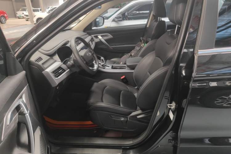 Used Geely Auto Emgrand X7 Sport 2021 Million Edition 1.8TD DCT Two-Wheel Drive Comfort Model Left Front Seat